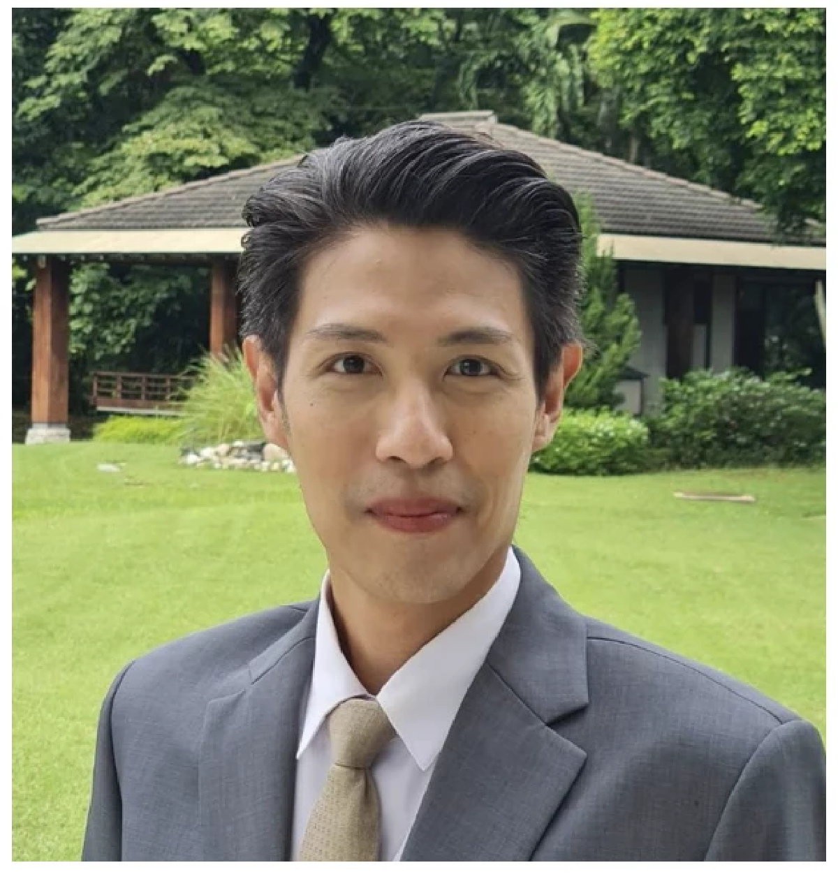ดร.ถาปกรณ์ กำเนิดศิริ | สถาบันวิจัยและให้คำปรึกษาแห่งมหาวิทยาลัยธรรมศาสตร์ (TU-RAC)