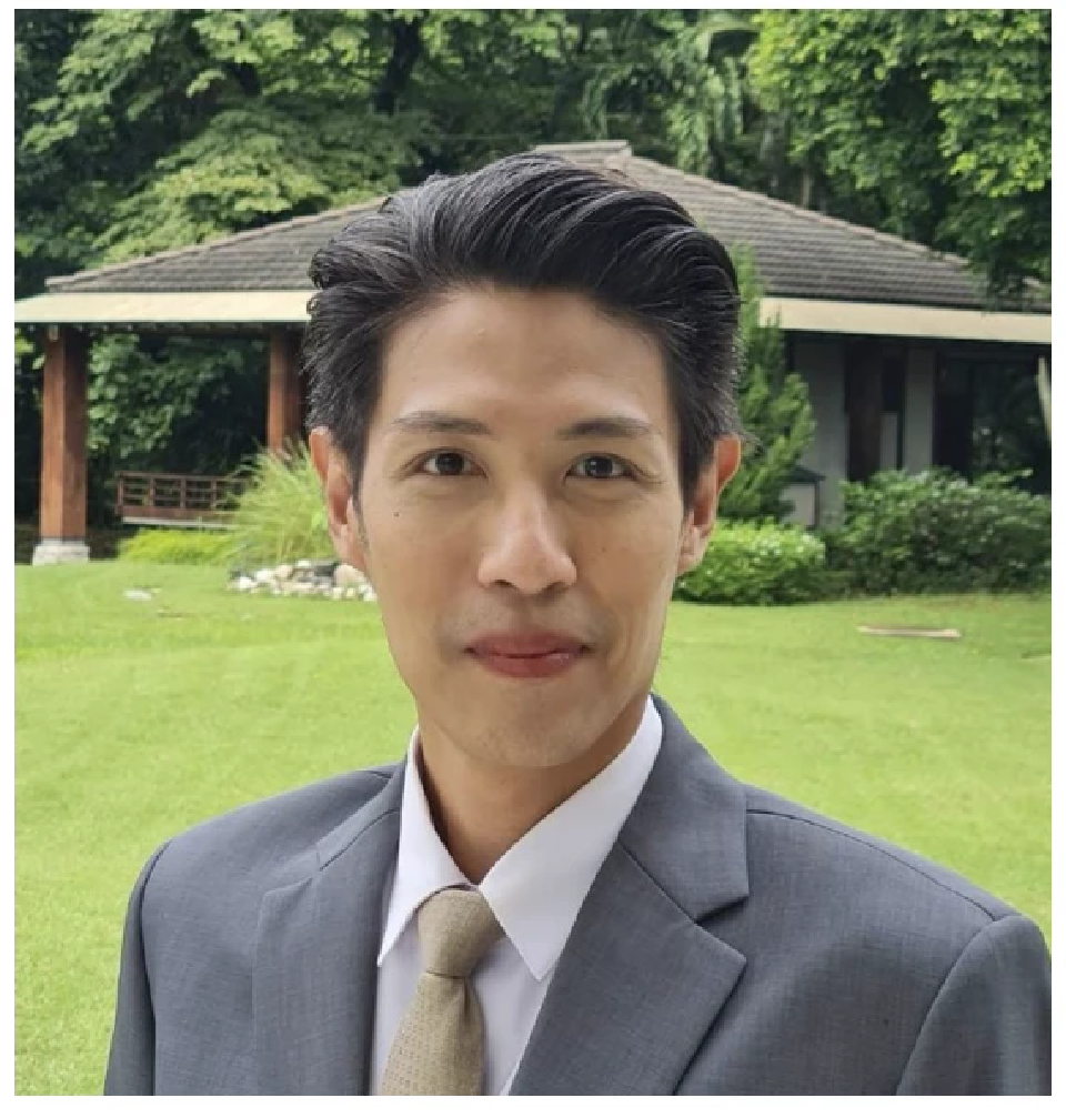 ดร.ถาปกรณ์ กำเนิดศิริ | สถาบันวิจัยและให้คำปรึกษาแห่งมหาวิทยาลัยธรรมศาสตร์ (TU-RAC)