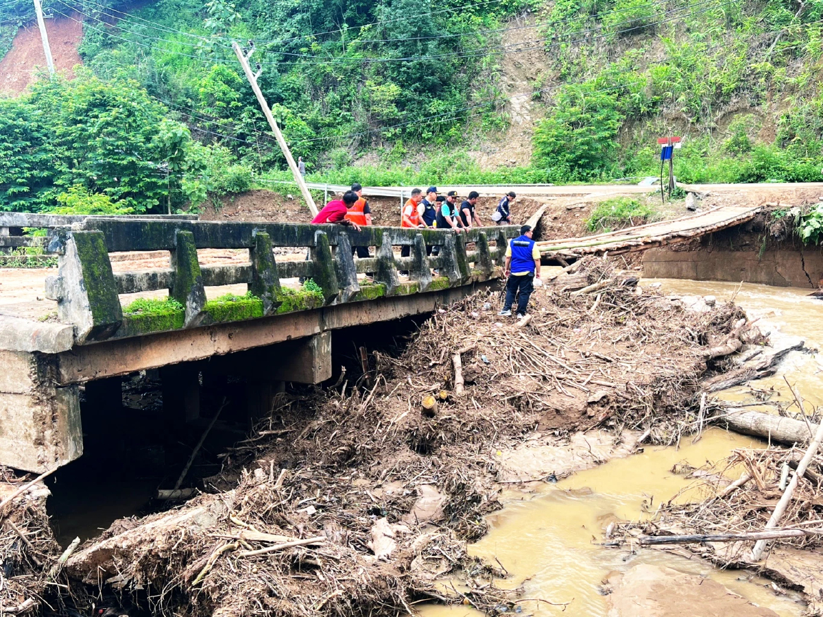 น้ำท่วมฉับพลัน น้ำป่าไหลหลาก คลื่นลมแรง ตรวจสอบทั่วไทย พื้นที่ไหนบ้าง