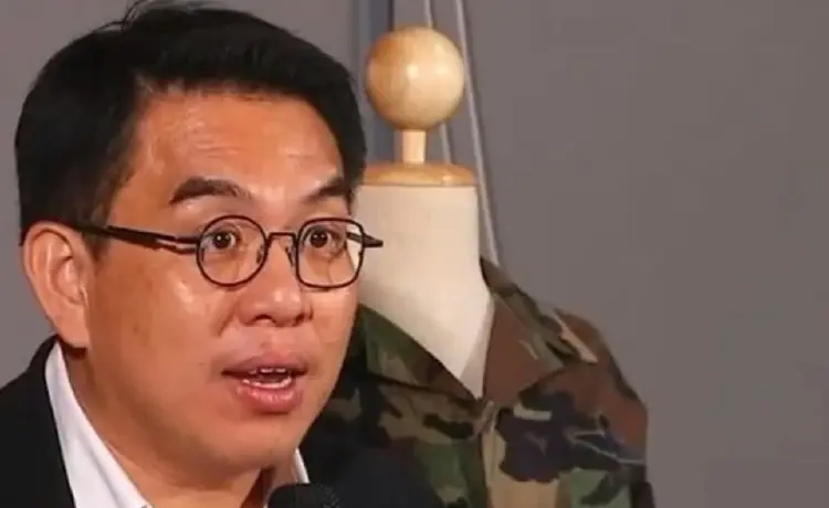 ‘วิโรจน์’ ตั้งคำถามทางเลือกต้องตัดสินใจ ปชช.เจ้าของประเทศหรือเช่าเขาอยู่