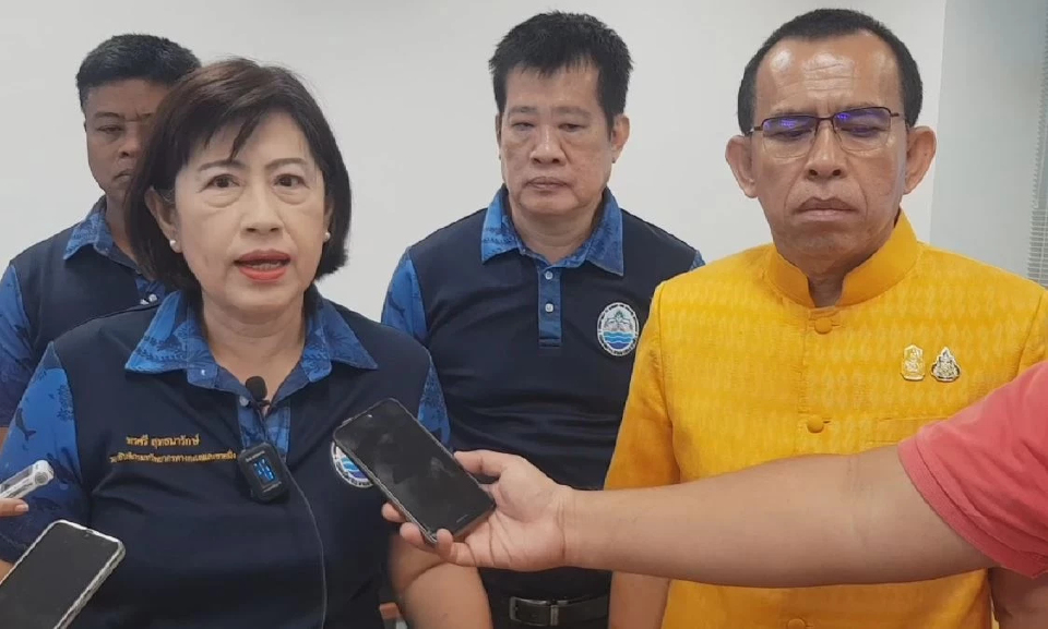 รองอธิบดี ทช. พบ รองผู้ว่าฯ ภูเก็ต หาแนวทางกำจัด 'คราบน้ำมัน' บนชายหาด