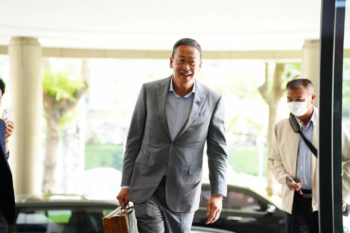 ‘เศรษฐา’เข้าเพื่อไทยถกทีมนโยบาย-‘ภูมิธรรม’ปัดคุยรทสช.