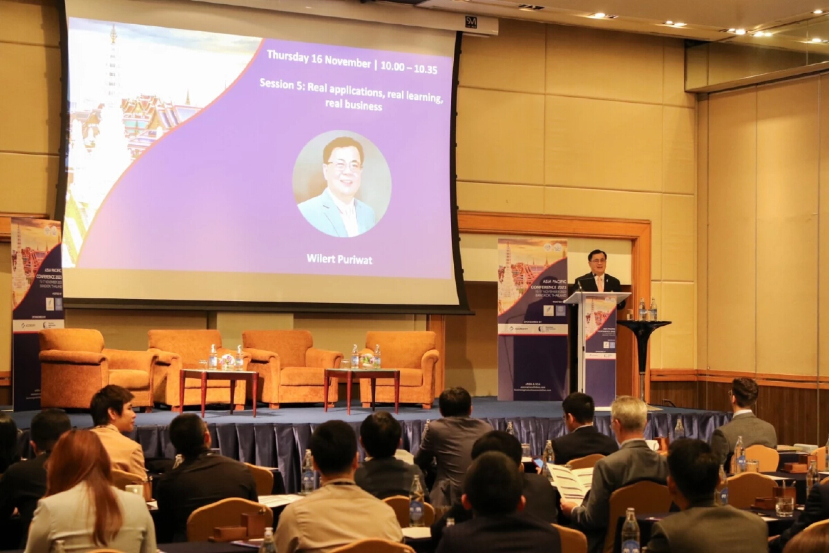 คณบดี คณะพาณิชยศาสตร์และการบัญชี จุฬาลงกรณ์มหาวิทยาลัย (CBS) ผงาดบนเวทีโลก