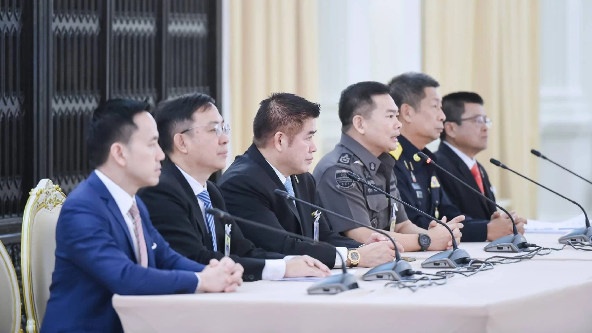 ดีเอสไอ ส่ง ป.ป.ช. เชือด 'ข้าราชการ-นายทุน' กว่า 10 ราย เอี่ยวหมูเถื่อน 161 ตู้