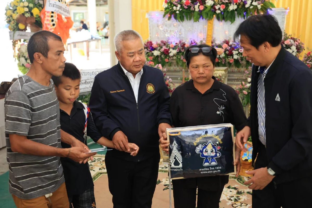 พิพัฒน์ สั่ง 'บุญสงค์' เลขาธิการ สปส. จ่ายสิทธิประกันตนให้ 2 ครอบครัวที่เสียชีวิตจากเหตุรถทัวร์ชนต้นไม้ดับ