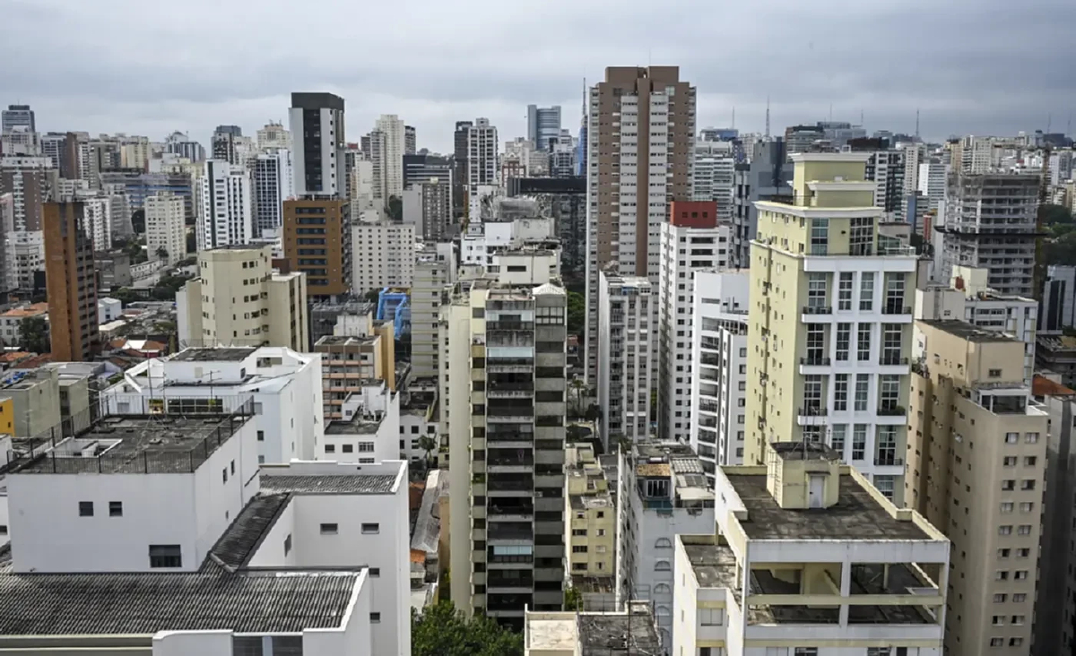 อสังหาฯ หนุนนายกฯ ถก ธปท. ลดดอกเบี้ยนโยบาย