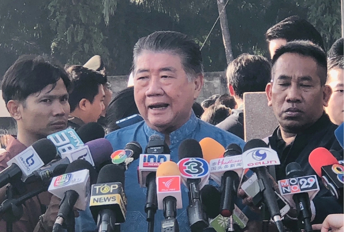 'ภูมิธรรม'สยบข่าวลือปรับครม.บอกไม่มีสัญญาณ-อ้างพรรคร่วมทำงานกันอย่างดี