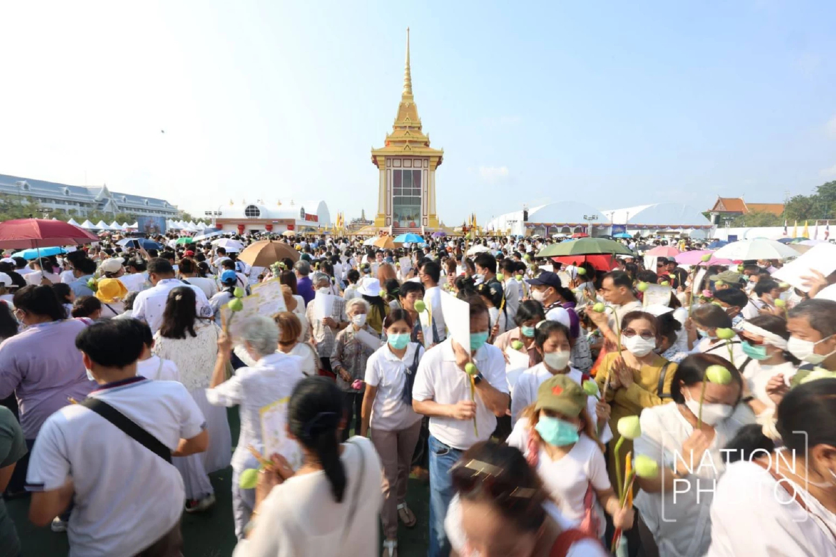 วันสุดท้ายเนืองแน่น ปชช.เดินทางมาสักการะพระบรมสารีริกธาตุ - พระอรหันตธาตุ