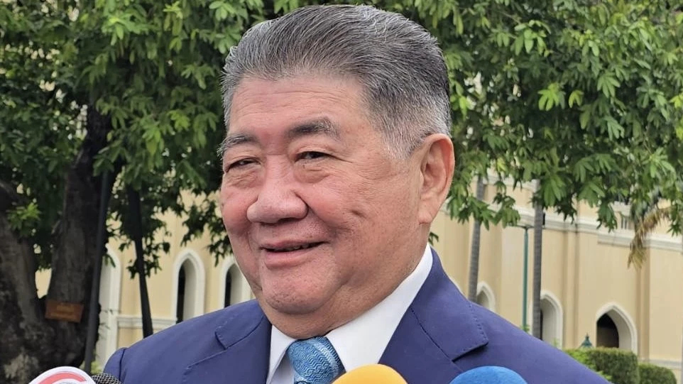 ‘ภูมิธรรม’ ไม่หนักใจ คุม ‘กลาโหม’ เปรียบเป็น ‘รัฐมนตรีเป็ด’ ทำงานกับทหารได้