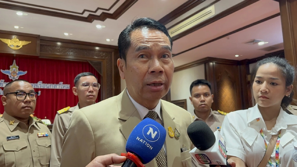 'สุทิน' เชื่อประเทศมีโช้คอัพรองรับแรงกระแทกคดียุบ'ก้าวไกล'