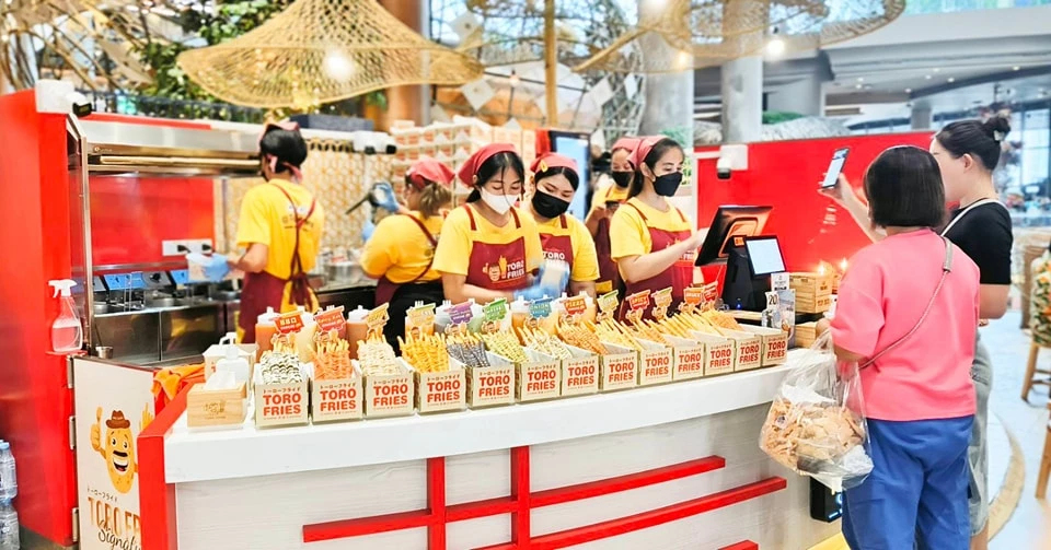 ถอดสูตรสำเร็จ “โทโร่ฟรายส์”  ที่สู้แบรนด์ยักษ์ใหญ่ ได้สำเร็จในหลายทำเล!