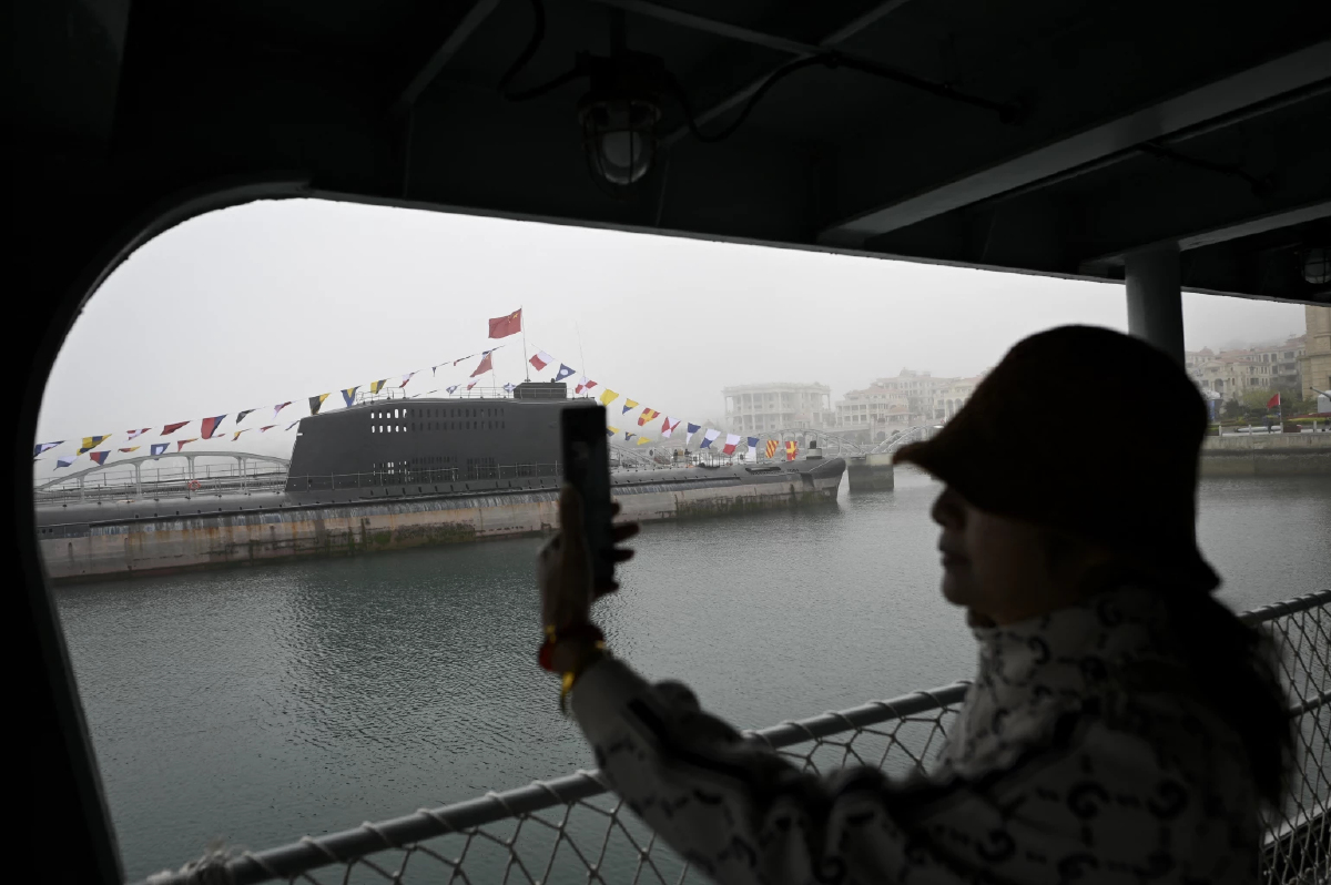 สหรัฐปูดข่าวเรือดำน้ำพลังงานนิวเคลียร์จีน จมข้างท่าเรือ l World in Brief