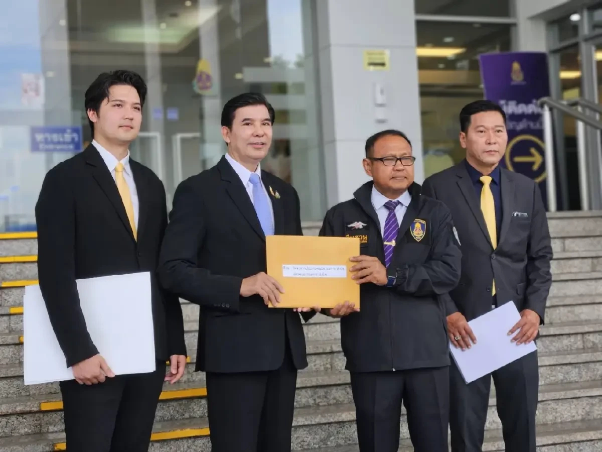 'พร้อมพงศ์' ยื่น ป.ป.ช.สอย 'บิ๊กป้อม' ผิดจริยธรรม ปมลาประชุมสภาฯ 84 ครั้ง