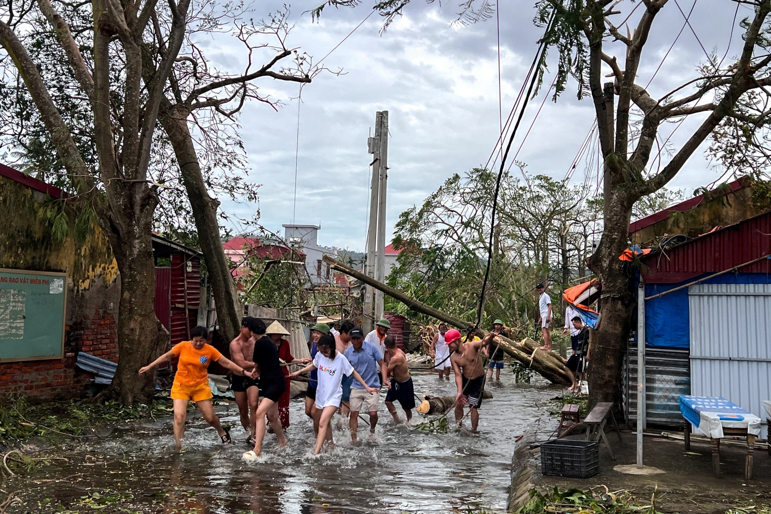 Typhoon Yagi Unleashes Fury: Vietnam Reels from Devastating 50 Billion Baht Economic Blow