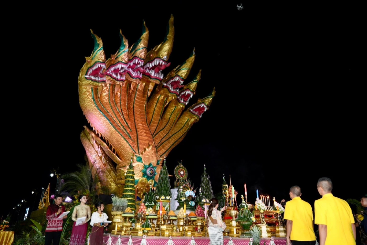 ‘บั้งไฟพญานาค 2567’ นายกฯ อิ๊งค์ เยือนหนองคาย คืนออกพรรษา ‘ซูเปอร์ฟูลมูน’