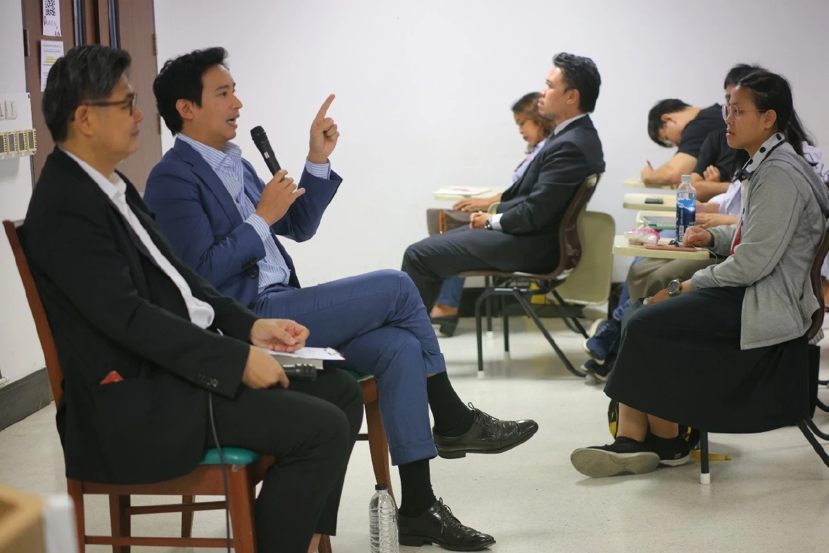 'พิธา' ป้อง พท.ควรได้สิทธิแจงปมยุบพรรค 'ทักษิณ' ครอบงำ โทษต้องได้สัดส่วน