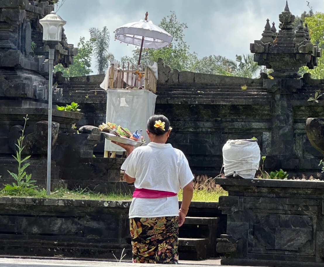 'ศรัทธาอันจีรัง' ของชาวบาหลี | World Wide View