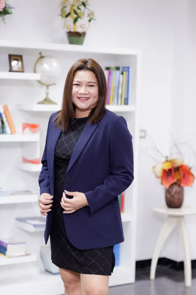 ดร.ชนัฐนันท์  ม่วงวิเชียร | รองคณบดีฝ่ายกิจการนักศึกษา วิทยาลัยผู้นำและนวัตกรรมสังคม มหาวิทยาลัยรังสิต