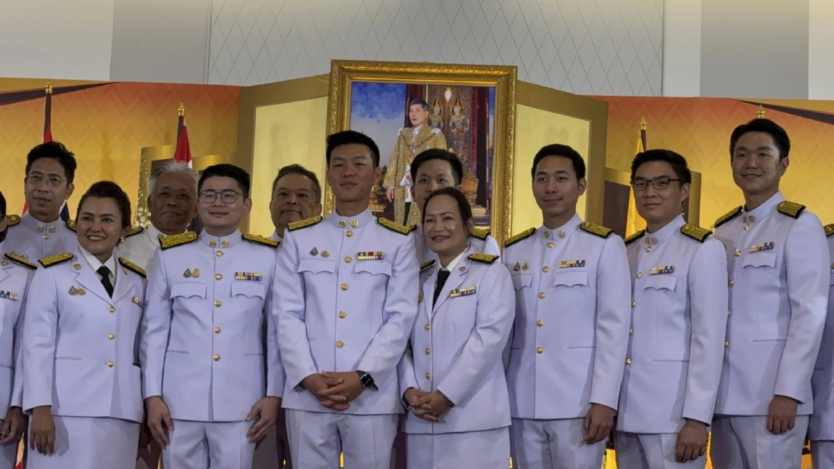 'ณัฐพงษ์' รับสนองพระบรมราชโองการ เป็น ผู้นำฝ่ายค้าน คนที่ 11 แล้ว