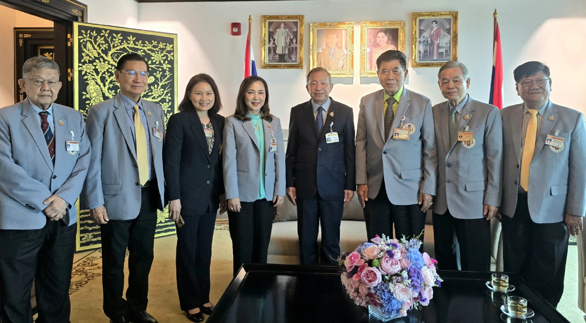 'นายกฯสมาชิกรัฐสภาไทย' พบ 'ปธ.วุฒิสภา' ขอใช้พื้นที่สภา เป็นศูนย์ประสานงาน