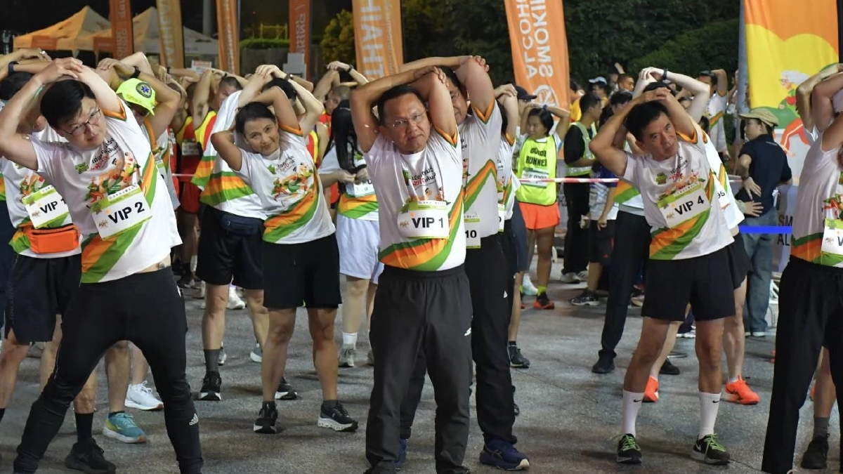 ‘สมศักดิ์’ ร่วม สสส. ปลุก คนไทย วิ่งสู้โรค NCDs ลดแป้ง ลดน้ำตาล