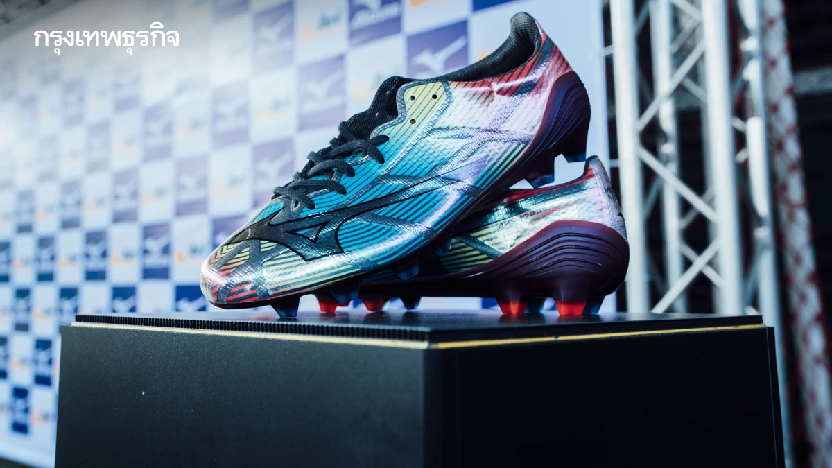 ไวดั่งนินจา! 'Mizuno Alpha II' ทำไมจึงเป็นรองเท้าฟุตบอลตัวจี๊ดที่น่าจับตา