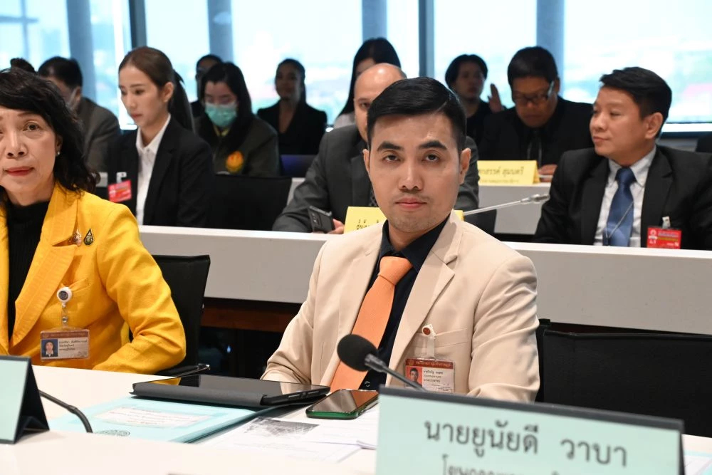'ปิยรัฐ' ซัด 'รัฐบาล' ไทยไร้น้ำยา ปราบแก๊งคอลฯ หลัง ให้ 'จีน' ตั้งศูนย์ในไทย