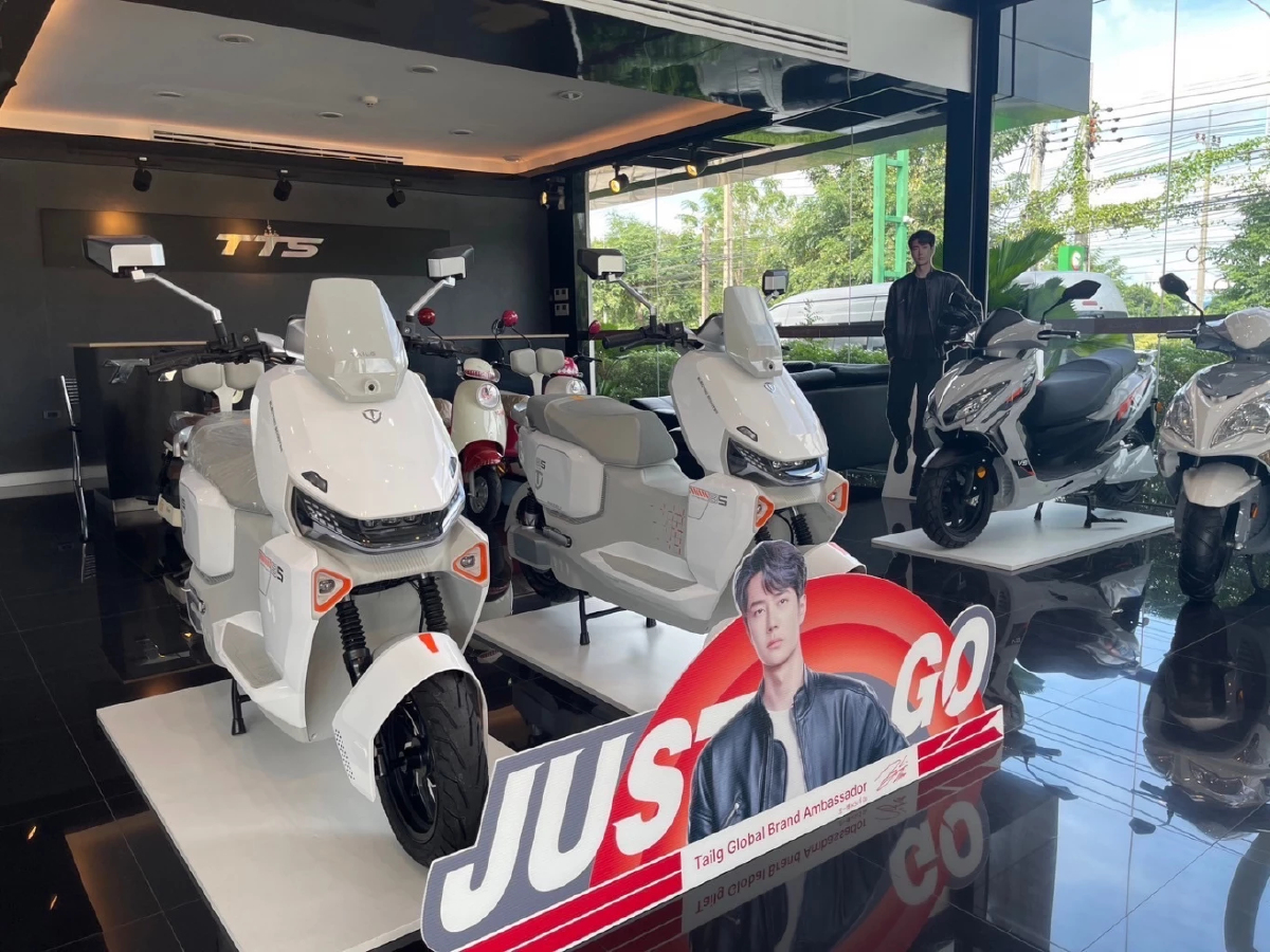 TAKUNI เปิดแผนธุรกิจปี 68 ลุยธุรกิจยานยนต์ไฟฟ้าครบวงจร ปูพรมขยายสาขา