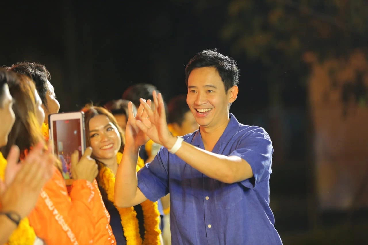 'พิธา' ย้อนนายกฯ ถามหาผลงานแก้ฝุ่น PM2.5 อยู่ไหน ซัด 'เพื่อไทย' ไม่ตรงปก