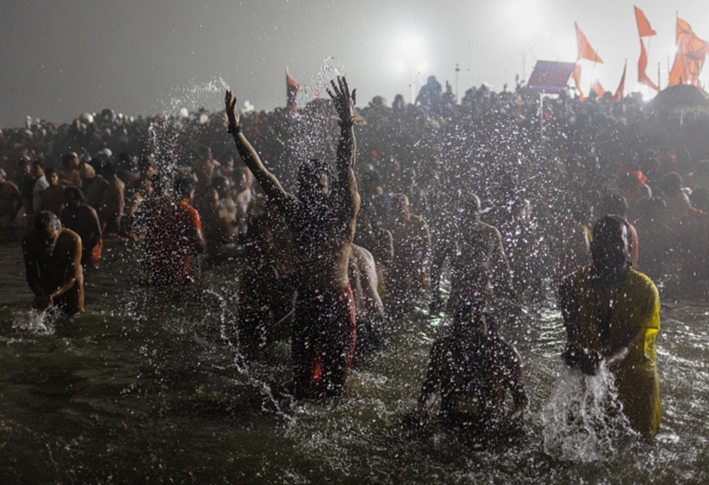 มหากุมภเมลาเหยียบกันตาย 30 ศพ l World in Brief