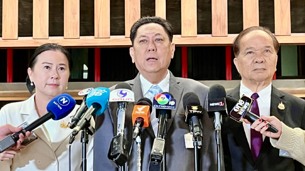 'พท.' ไม่สน นักร้อง ฟ้อง 'กกต.' สอบ 'ทักษิณ' ส่อผิดกม.เลือกตั้ง