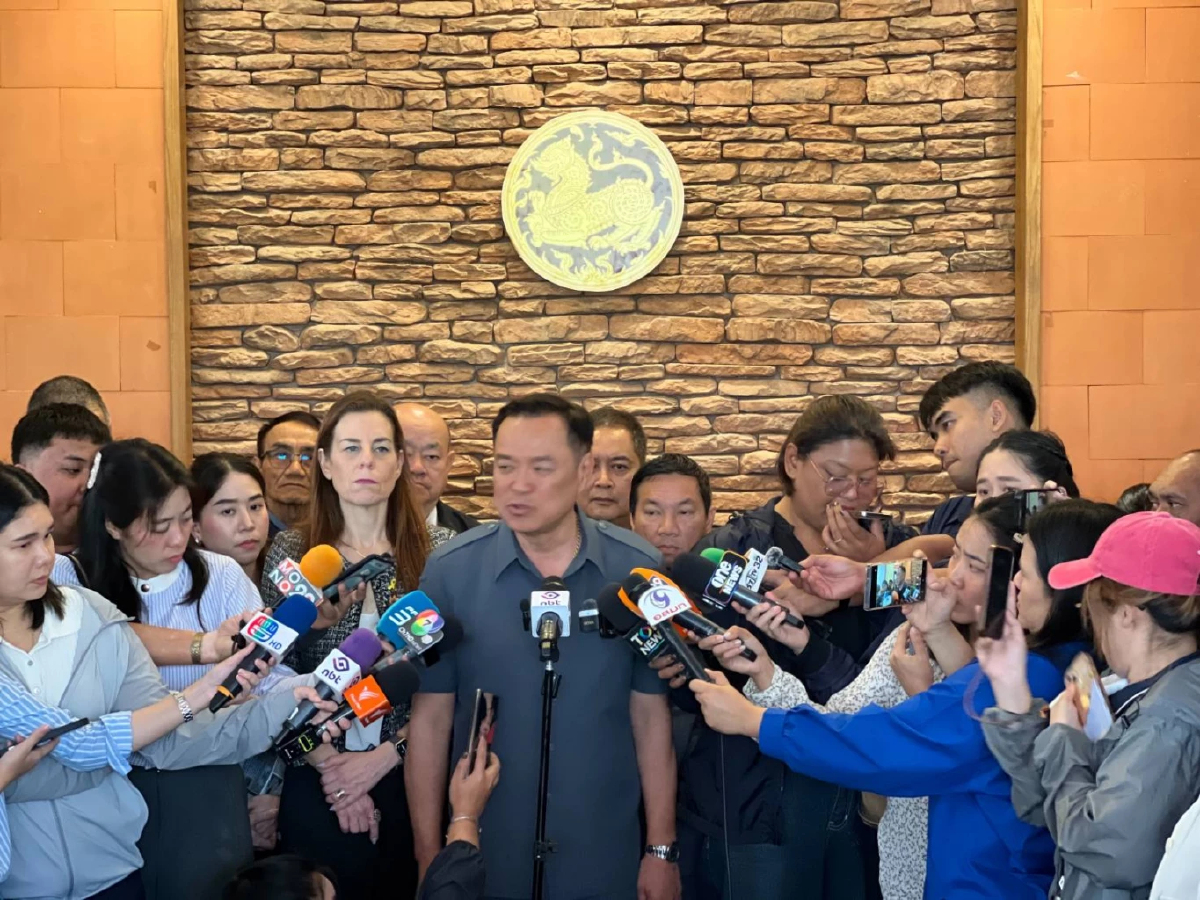 'อนุทิน' แนะฟังกฤษฎีกา ปม 'ดีเอสไอ'ไร้อำนาจคดีฮั้ว สว.