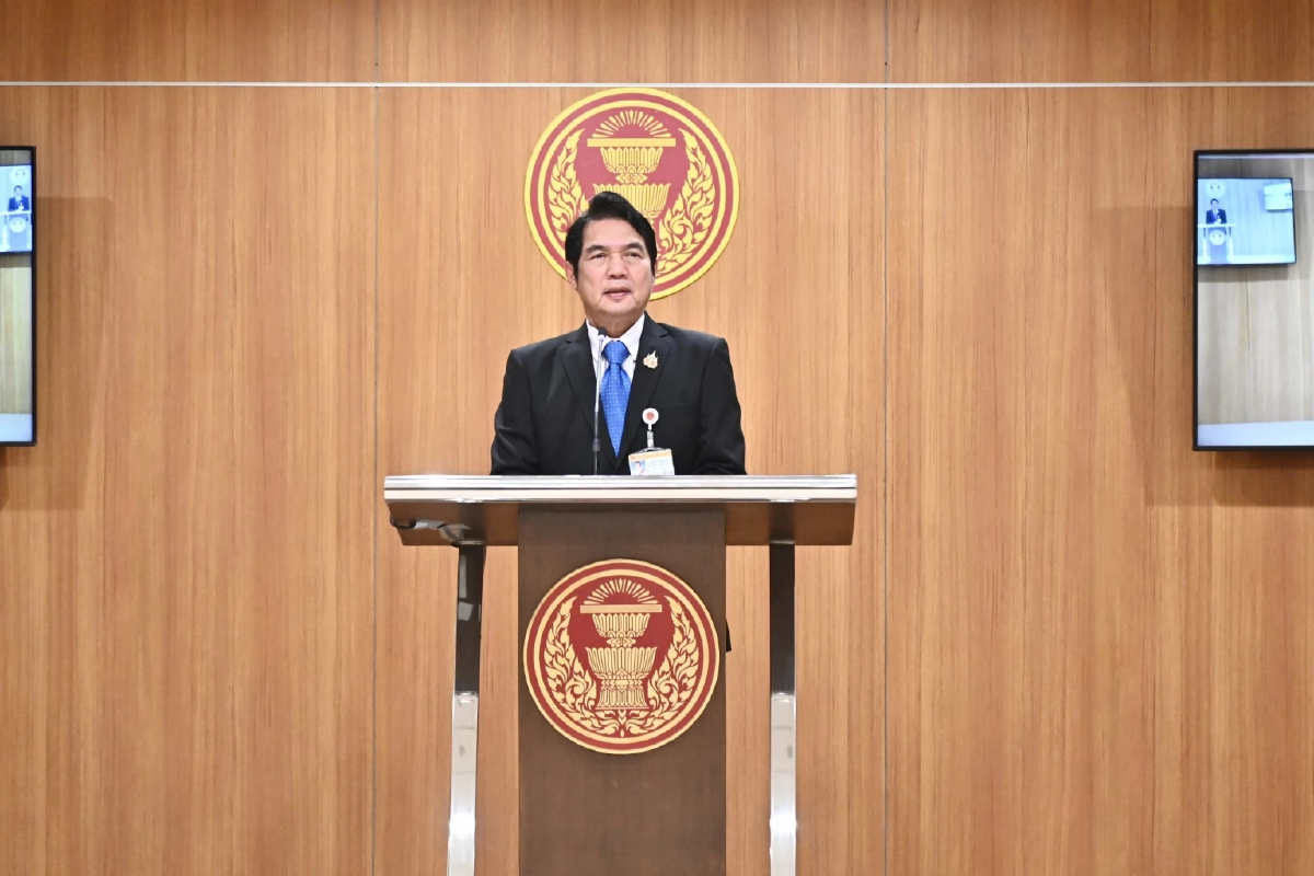 'โฆษกปธ.สภาฯ' แจง 'วันนอร์' ไหว้ 'ทักษิณ' เพราะเคยทำงานร่วมกัน