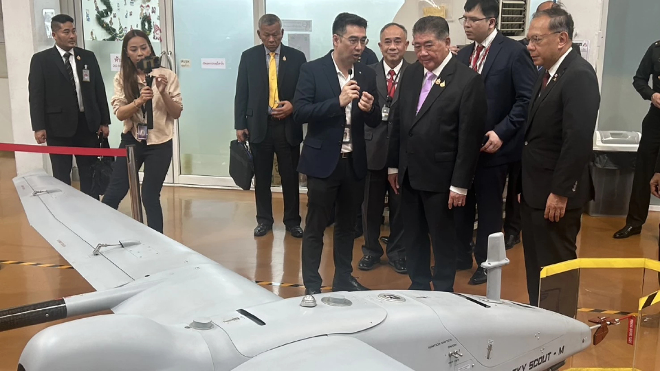 'ภูมิธรรม'เยี่ยมชม 'อาร์ วี คอนเน็กซ์' ผู้ผลิตโดรนสัญชาติไทย