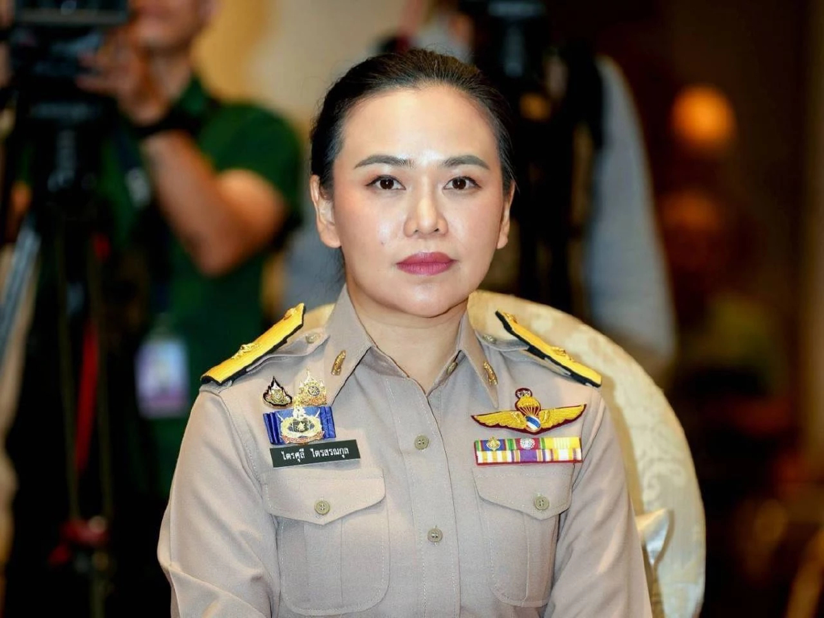 มท.1 รับลูกรัฐบาล ประกาศห้ามออกใบอนุญาตพกปืน 1 ปี มีผล 14 ก.พ.นี้