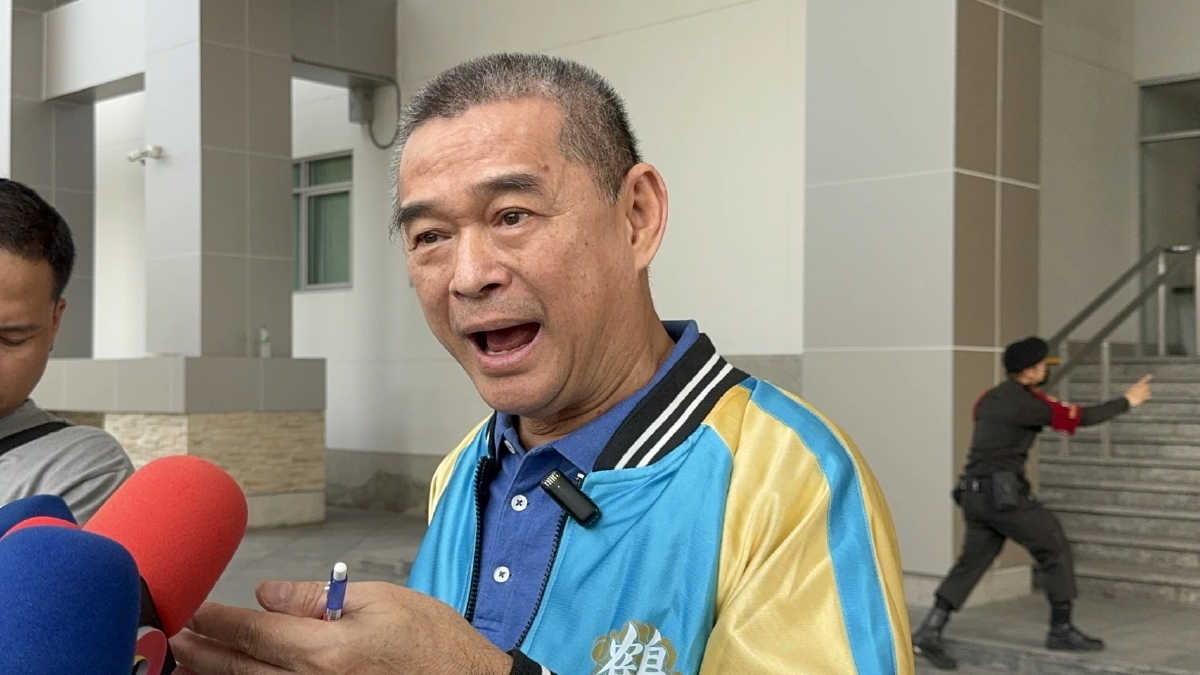 'เรืองไกร' ชี้ คดี 44 สส. ต้องฟ้องกลุ่ม เหตุเสนอญัตติ แก้ ม.112