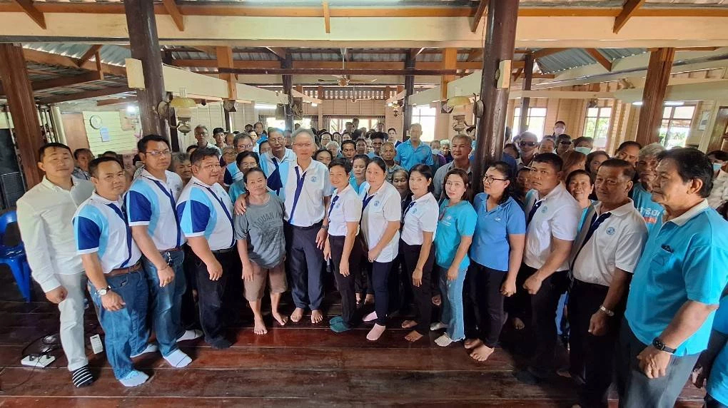 ปชป. ตั้งสาขาพรรค อ.สองพี่น้อง ‘เมฆินทร์’ ลั่นเดินหน้าแม้ไม่ได้รับเลือก