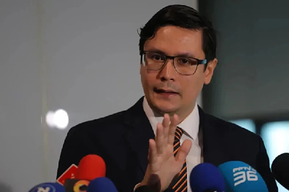 'โรม' ยันเนื้อหาซักฟอกยังไม่หลุด ลั่นดุเดือดแน่ สมการรอคอย