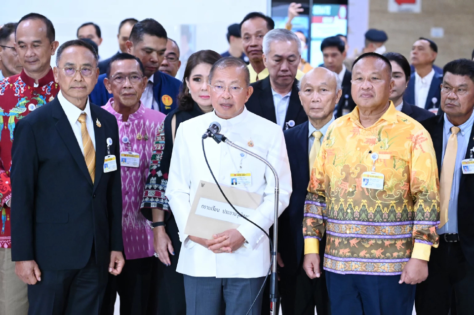 'มงคล' ชน'ดีเอสไอ'  ยื่นป.ป.ช.ฟันจริยธรรม'ทวี-ยุทธนา' ปมสอบฮั้วสว.