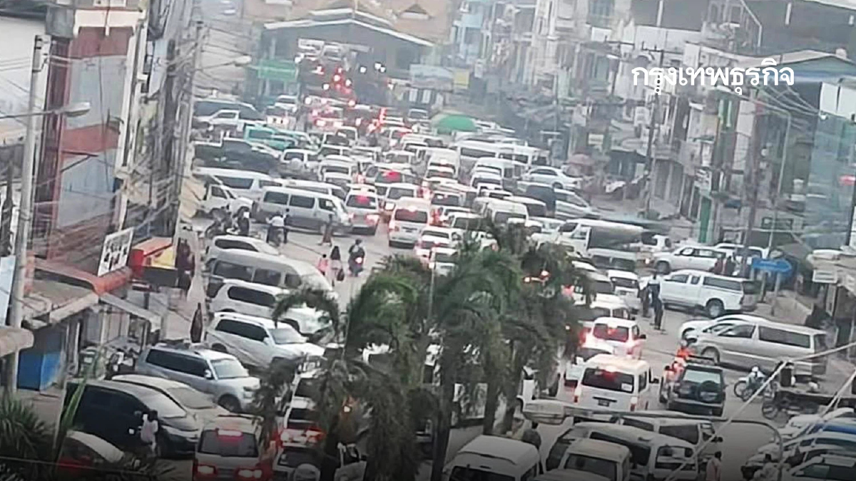 คนเมียนมา ข้ามเติมน้ำมันฝั่งไทย รถติดหนัก หลังปั๊มปิดให้บริการ