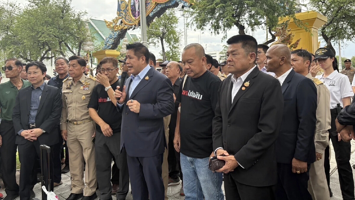 ‘ธรรมนัส’ รับปาก ‘ม็อบประมง’ แก้ปมนำเรือออกนอกระบบ