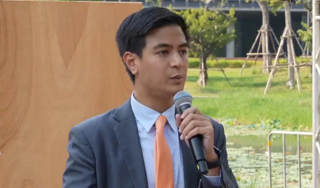 'พริษฐ์' จี้นายกฯมาสภา ยืนยันจุดยืน-ให้ความสำคัญแก้ รธน. หลังประชุมล่ม