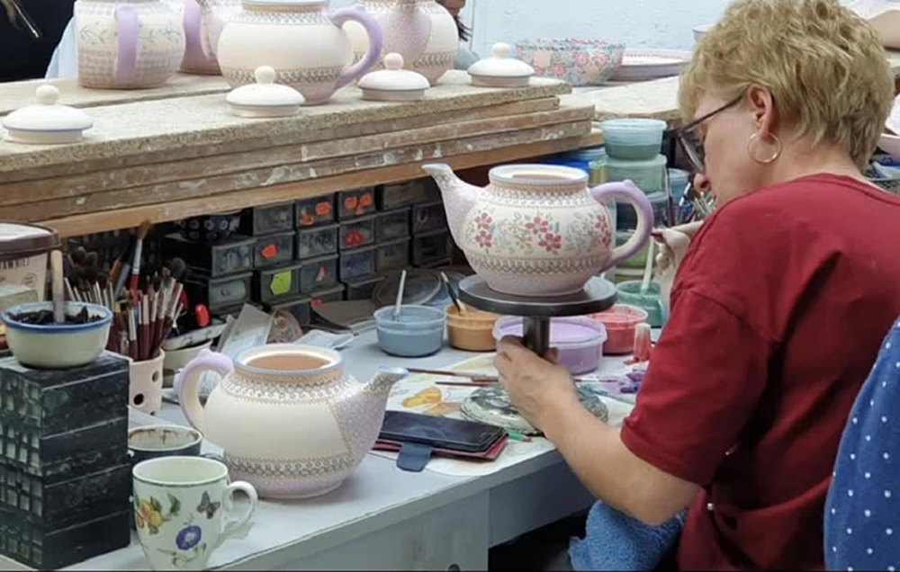 เครื่องปั้นดินเผา Bolesławiec ความภาคภูมิใจของโปแลนด์ | World Wide View