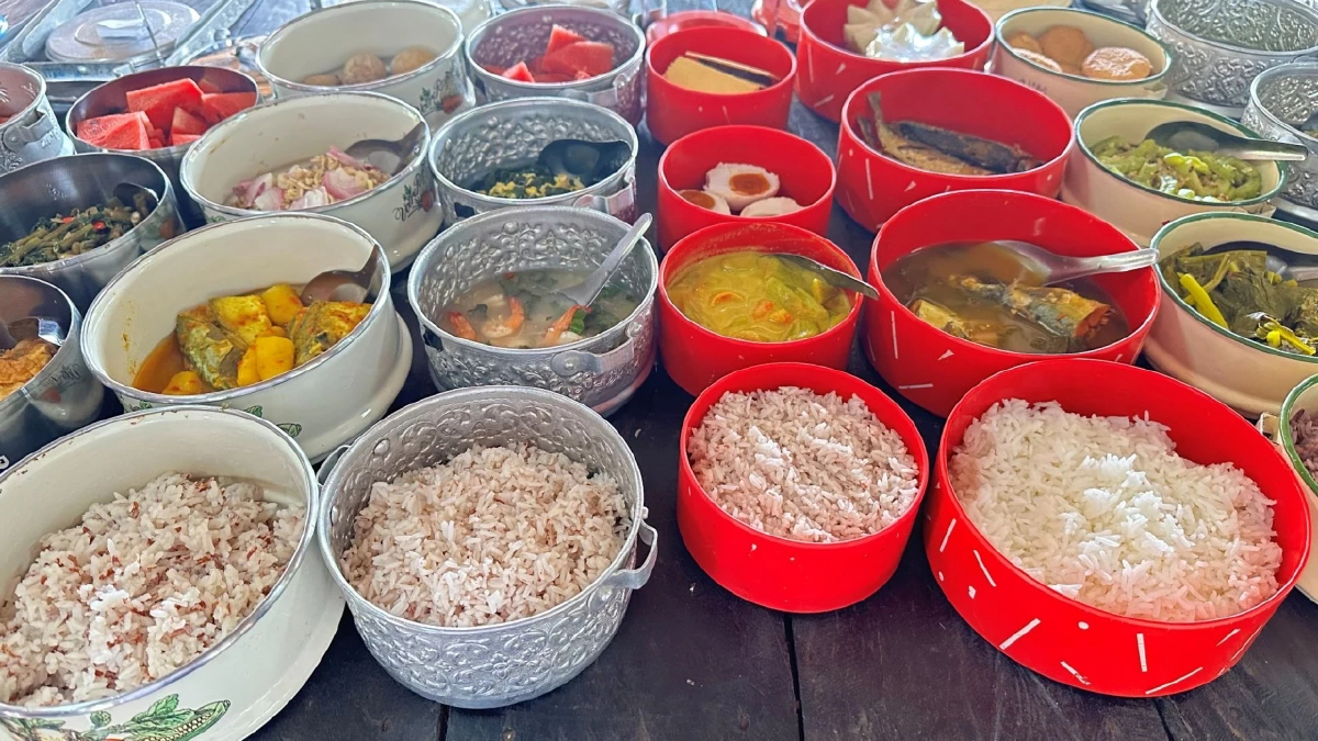 สคล.หนุนปลูกผักอินทรีย์ในครัวเรือน ต.แม่ทอม อ.บางกล่ำ