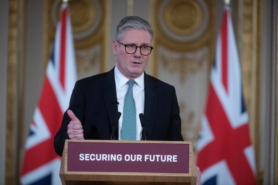 นายกฯอังกฤษประกาศ 'กลุ่มพันธมิตร' รับประกันสันติภาพในยูเครน