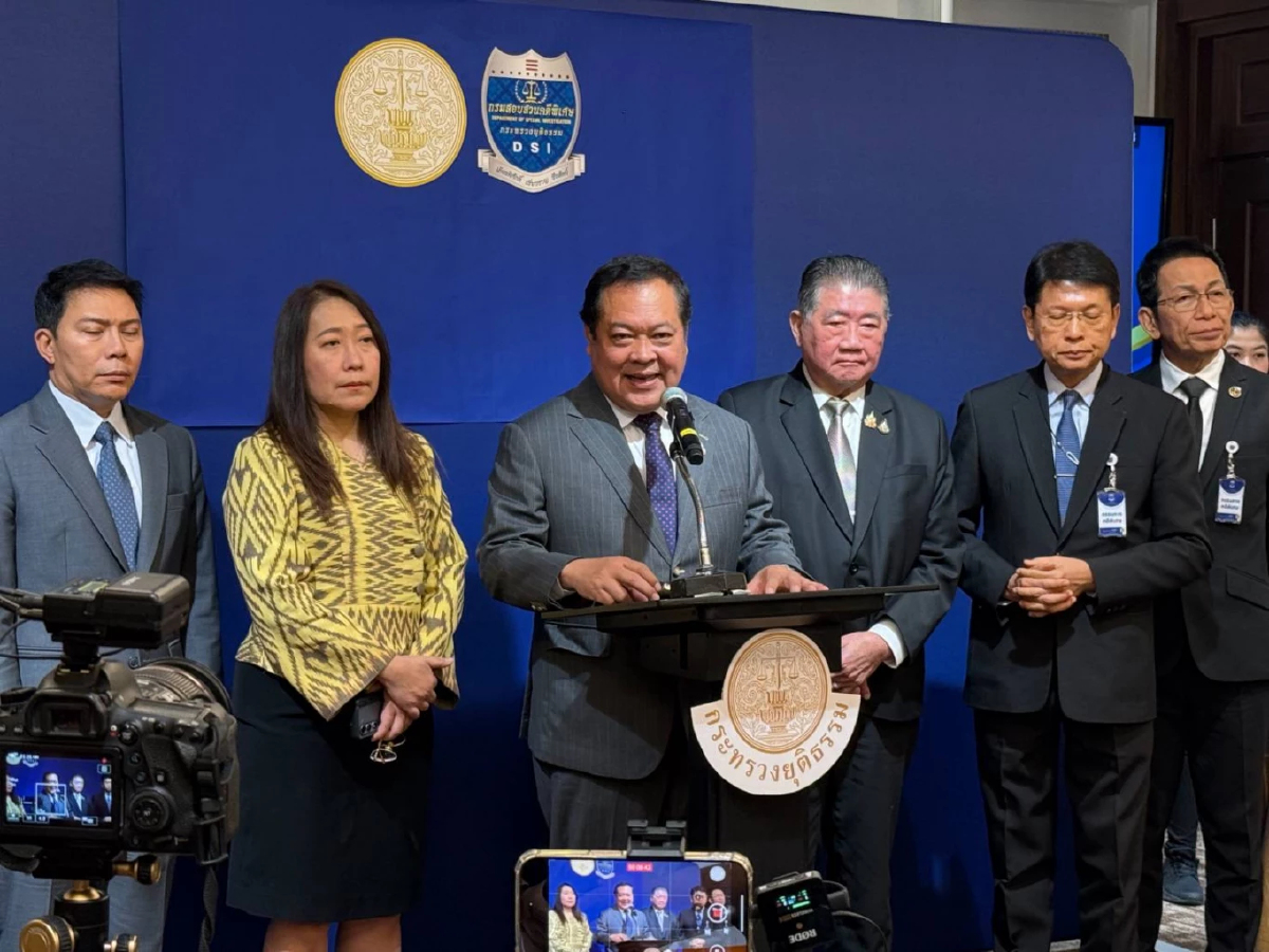 ภูมิธรรม  เผย กคพ. มีมติ 11 เสียงรับคดีฮั้ว สว. คดีพิเศษ ฐานฟอกเงิน