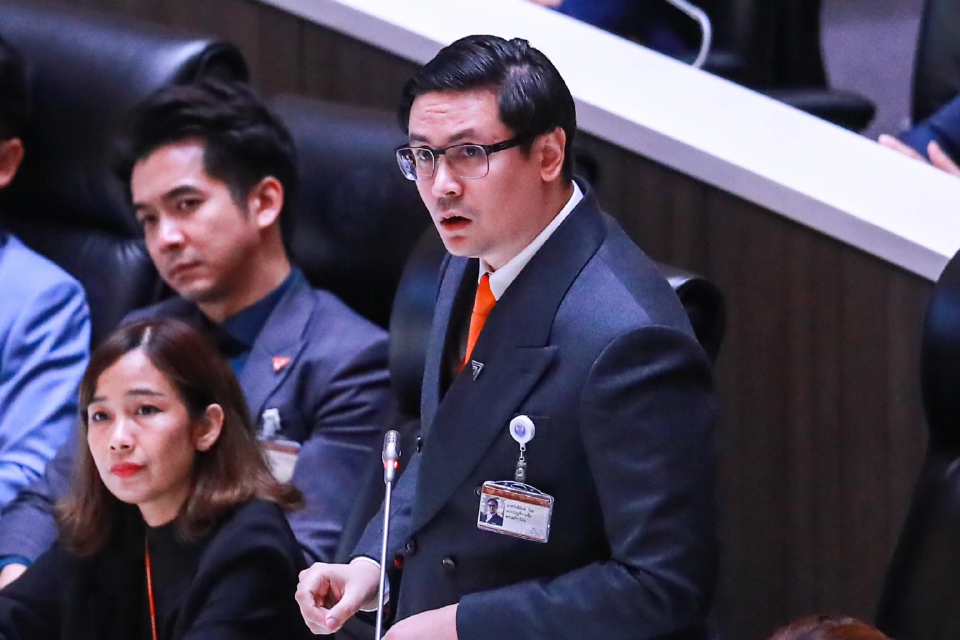 'รังสิมันต์' เมินสูตร23+7 ย้ำศึกซักฟอก คือ เวทีของฝ่ายค้าน