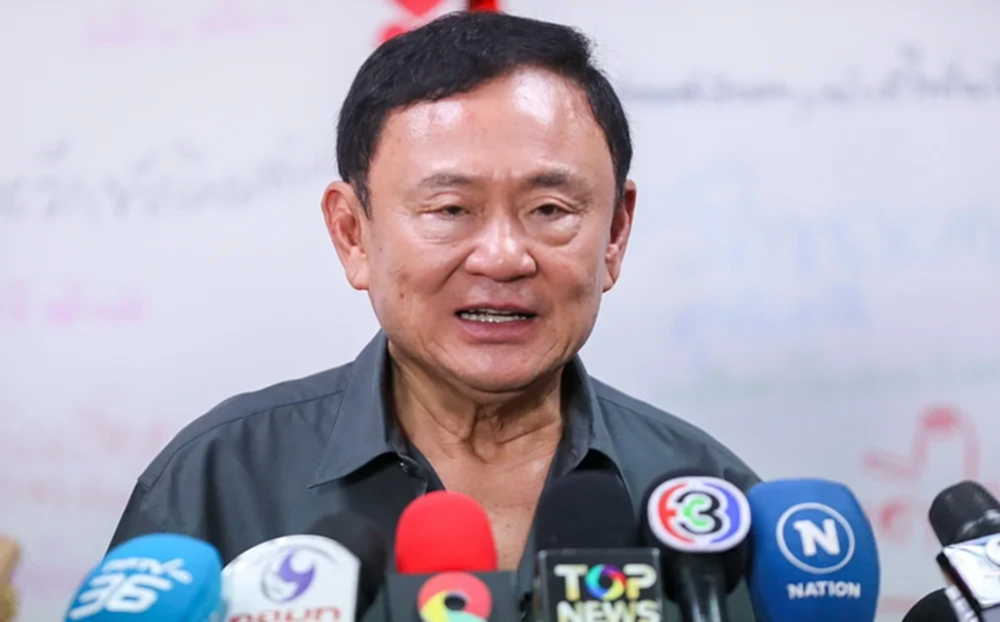 'ทักษิณ' ปัดเดินสายปลุกมวลชนเสื้อแดง - วอนทุกฝ่ายช่วยแก้ปัญหา