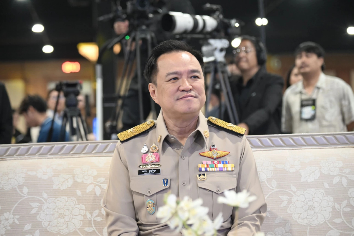 มท.1 ตั้งเป้ากวาดล้างยาเสพติด สั่งเข้มใช้เป็น KPI ผู้ว่าฯทั่ว ปท.