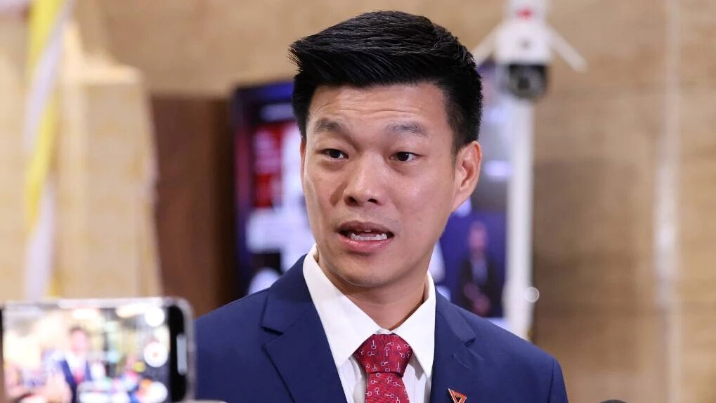 'ณัฐพงษ์'  จี้ แจงชัดเลื่อนถกสหรัฐ หนุนมัดรวมอาเซียน สร้างอำนาจต่อรอง
